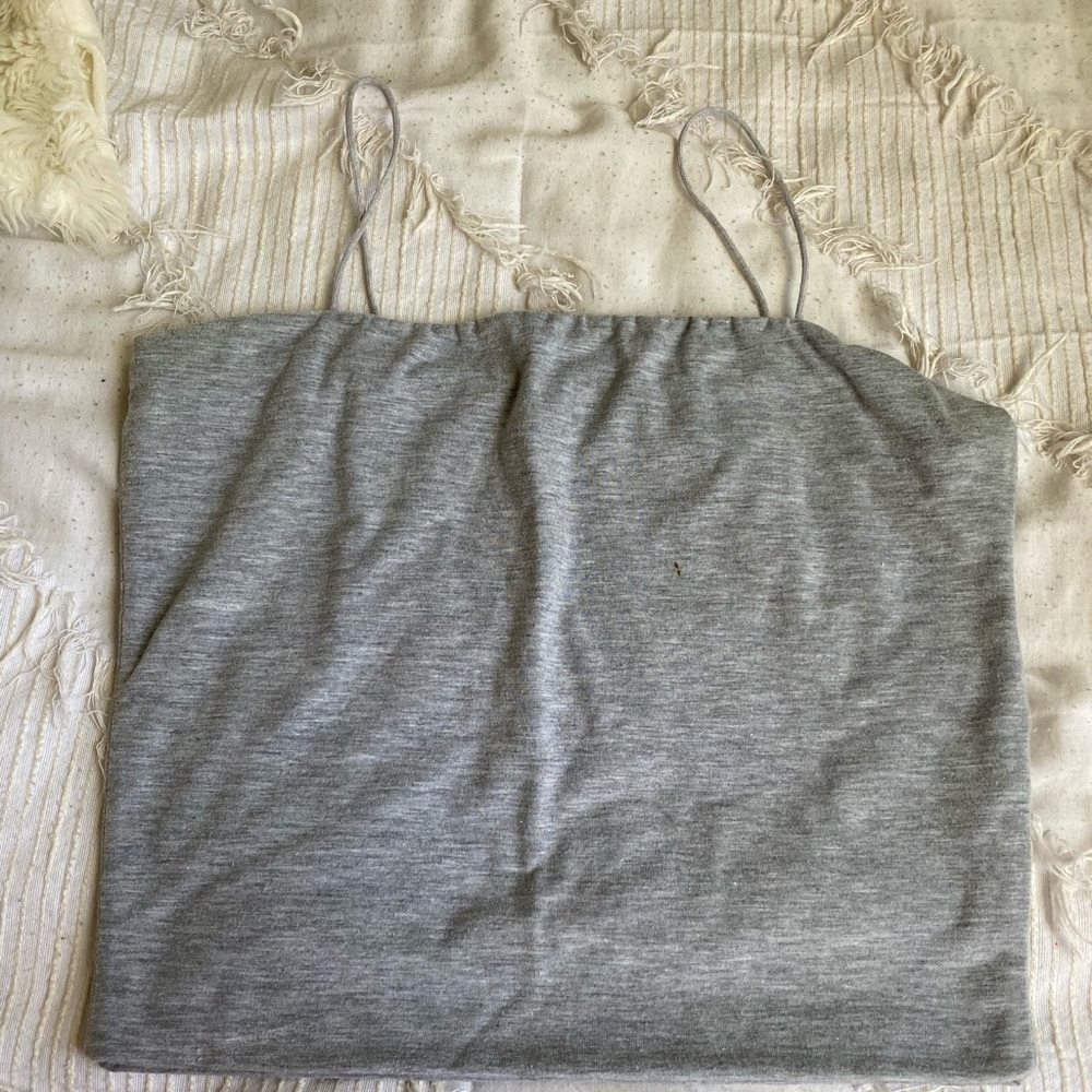 Gray thin strap tank top. Size large.